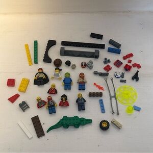 LEGO Assorted Building Blocks and miniFigures lot